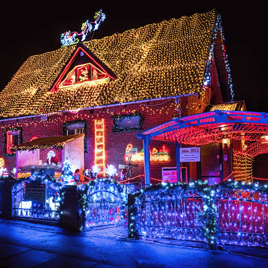 292339-Twinkling-House-Christmas-Lights
